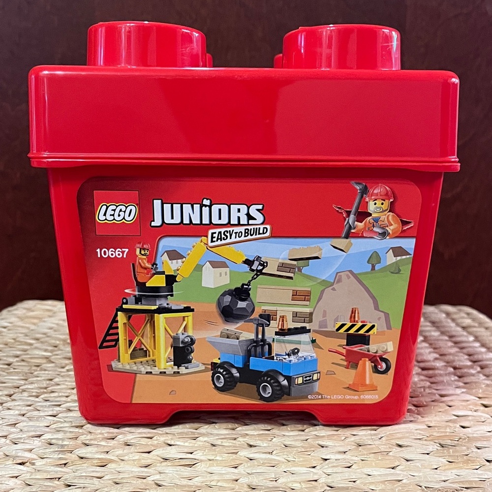 LEGO Juniors Easy to Build Construction Set (10667)